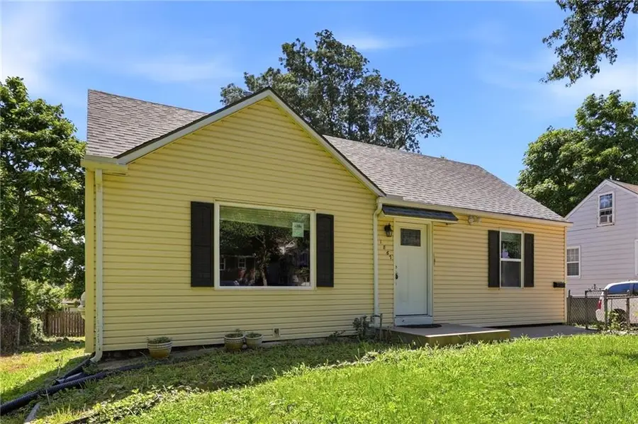 1867 N 37th Street, Kansas City, KS 66102 - #2
