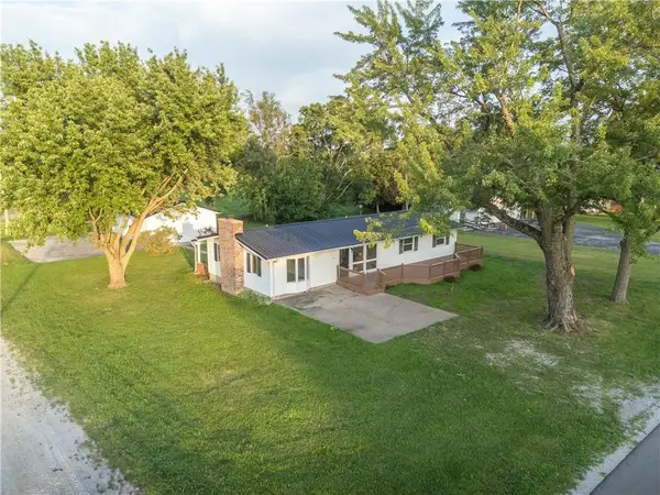 420 S 8th Street, Breckenridge, MO 64625