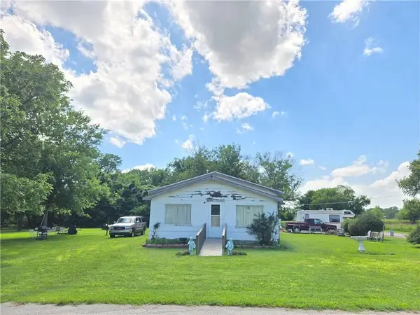 1011 1st Street, Cherryvale, KS 67335