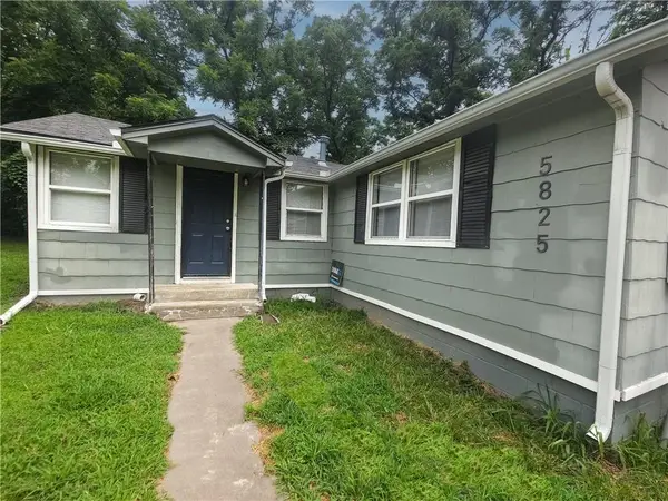 5825 Manchester Drive, Kansas City, MO 64129