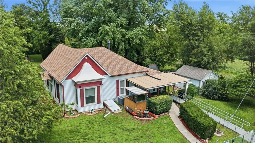 12472 Saline Road, Winchester, KS 66097 - #1
