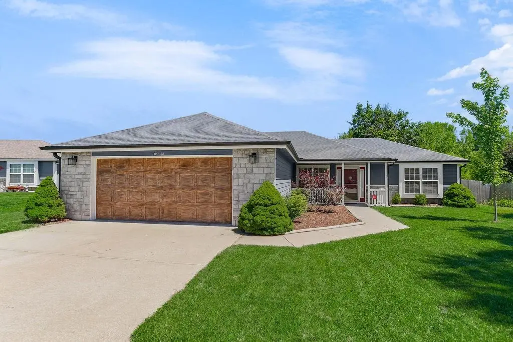 16705 Freeman Drive, Basehor, KS 66007 - #1