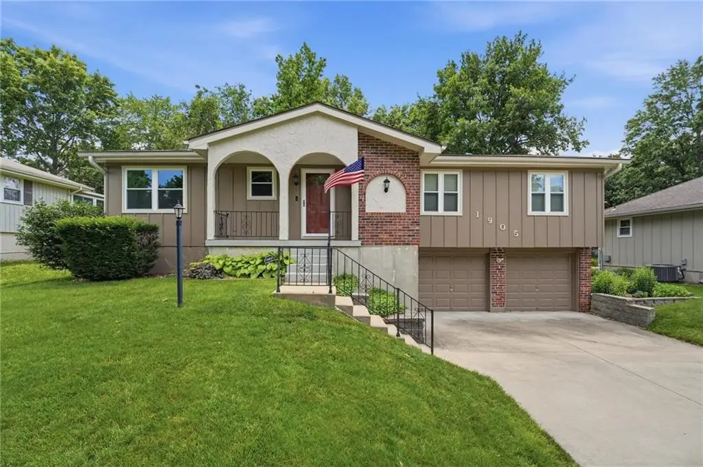 1905 SW Ensley Lane, Lees Summit, MO 64081 - #1