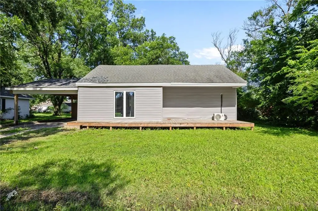 404 Washington Street, Uniontown, KS 66779 - #1