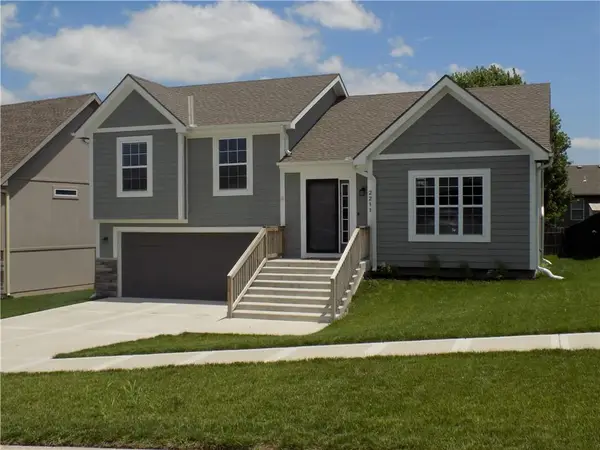 2211 Pike Street, St Joseph, MO 64503
