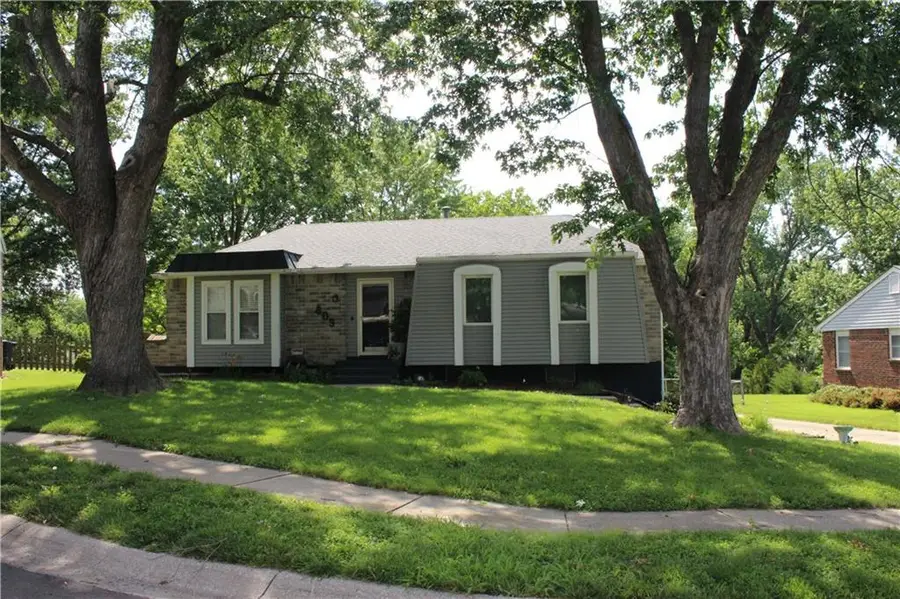 809 NW Arlington Place, Blue Springs, MO 64015 - #2