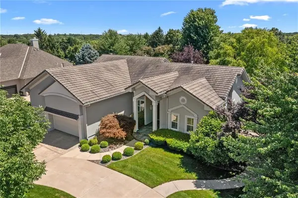 4989 W 150th Place, Leawood, KS 66224