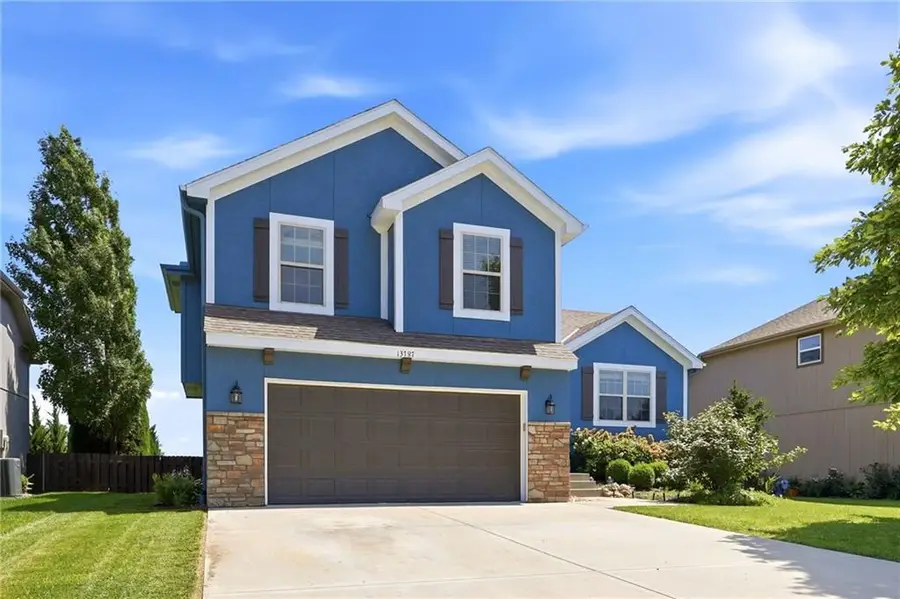 13787 Valleyview Way, Bonner Springs, KS 66012 - #2
