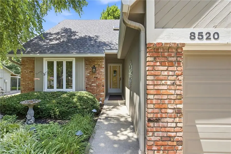 8520 Darnell Street, Lenexa, KS 66215 - #3