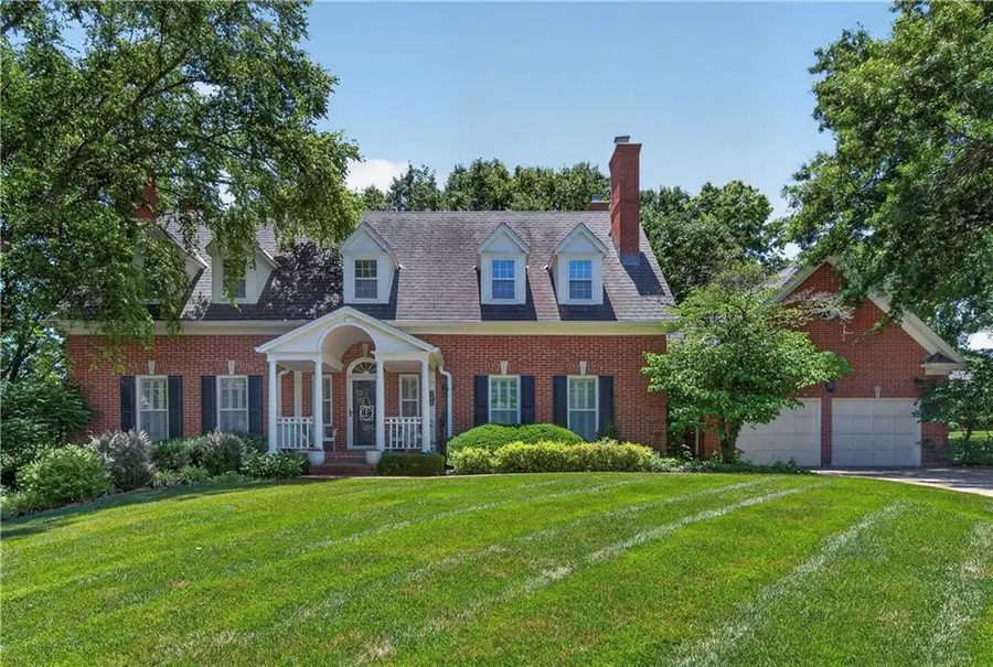 11012 Buena Vista Street, Leawood, KS 66211 - #2