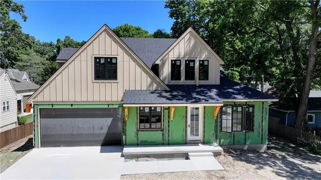 2710 W 49th Street, Westwood, KS 66205 - #1