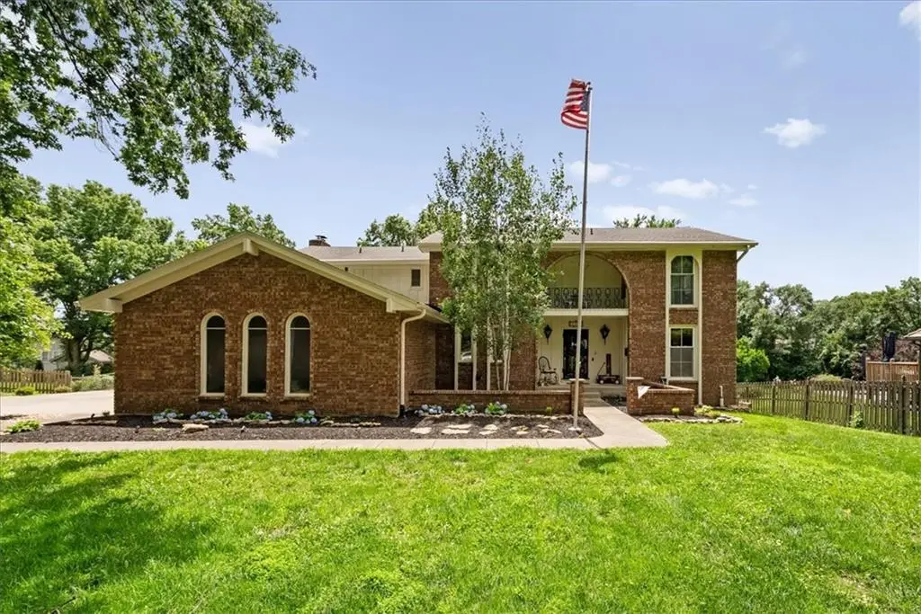 11818 Central Street, Kansas City, MO 64114 - #1