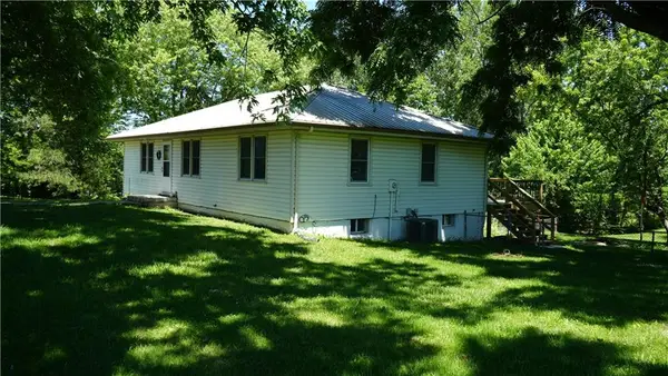 14701 Tillman Road, Smithville, MO 64089