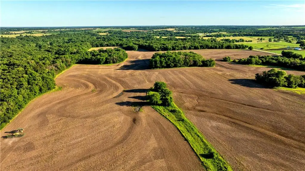 Se 321st Road, Leeton, MO 64761 - #1