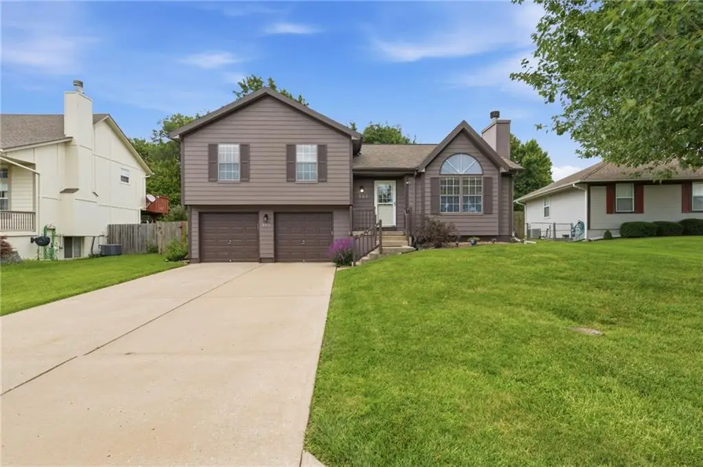 205 Apple Valley Parkway, Belton, MO 64012 - #1