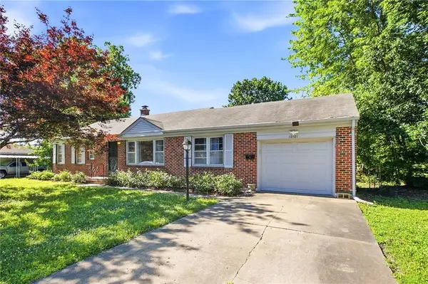 10101 E 69th Street, Raytown, MO 64133