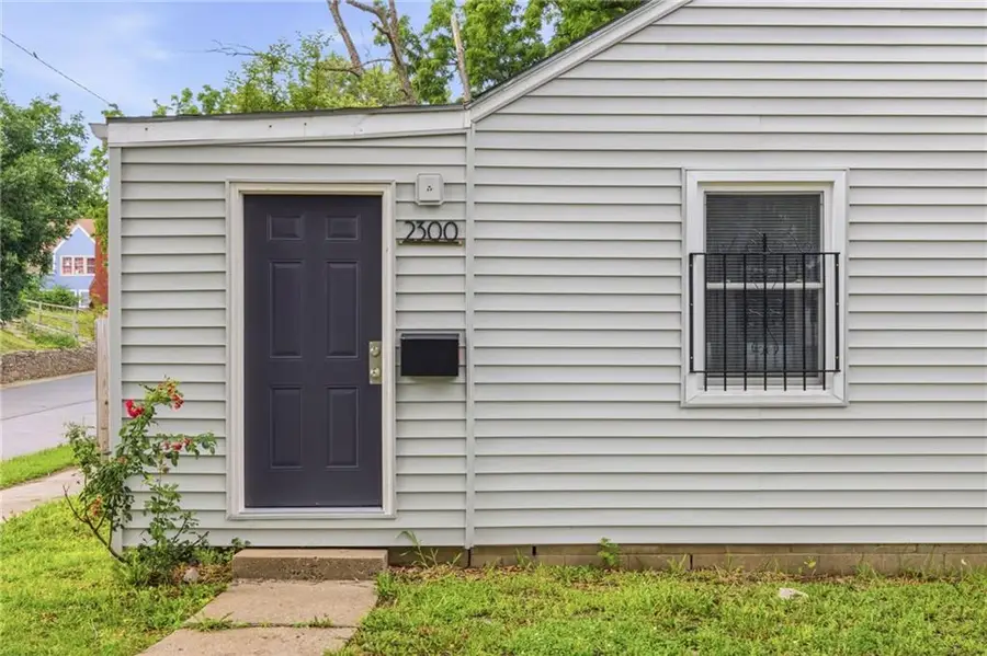 2300 E 55th Street, Kansas City, MO 64130 - #2