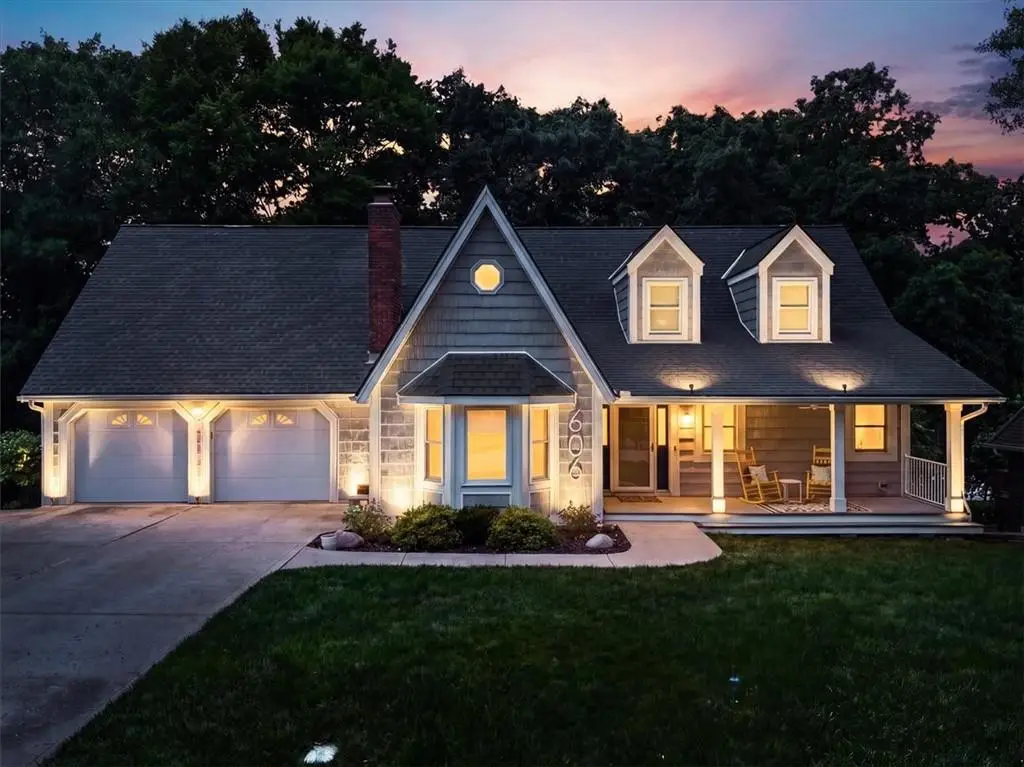606 Camelot Drive, Liberty, MO 64068 - #1