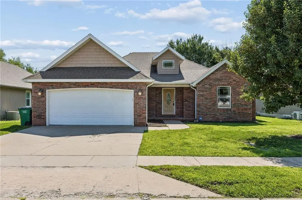 21809 Lombardo Lane, Peculiar, MO 64078 - #1
