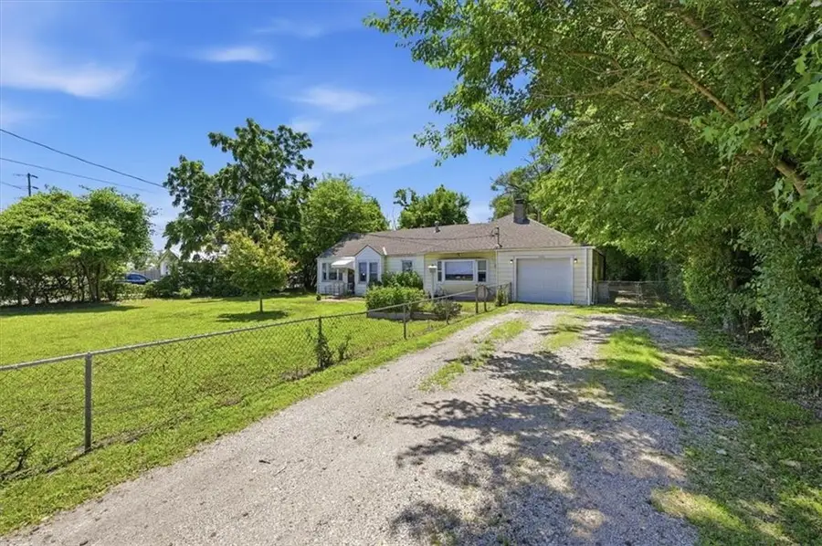 544 S 68 Street, Kansas City, KS 66111 - #2
