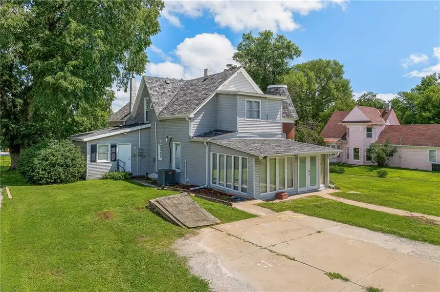 500 W Nodaway Street, Oregon, MO 64473 - #3