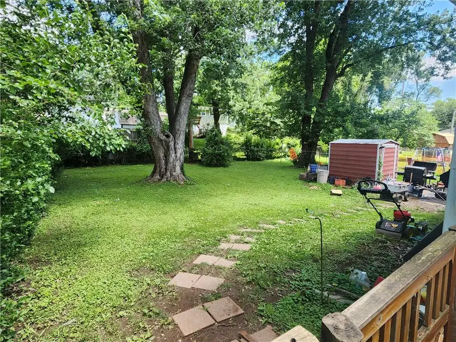 313 N Geronimo Drive, Independence, MO 64056 - #2