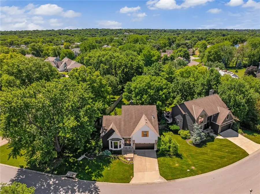 11307 W 115th Street, Overland Park, KS 66210 - #2