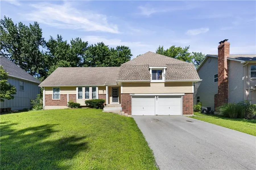 7732 Westgate Drive, Lenexa, KS 66216 - #2
