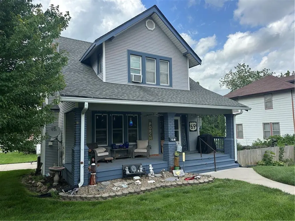 201 E Edwards Street, Maryville, MO 64468 - #1