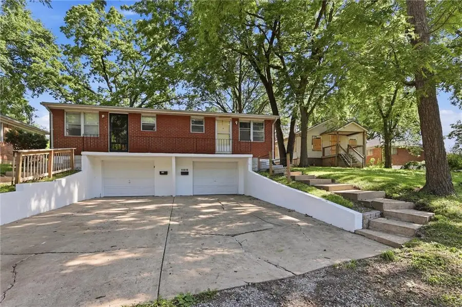 10819 E Westport Road, Independence, MO 64052 - #3
