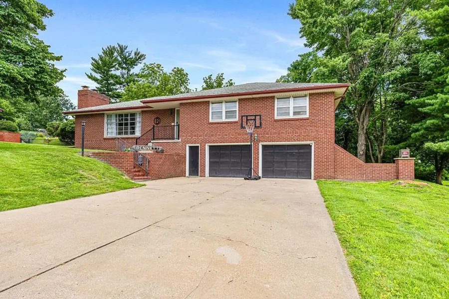 29 Stonecrest Terrace, Saint Joseph, MO 64506 - #2