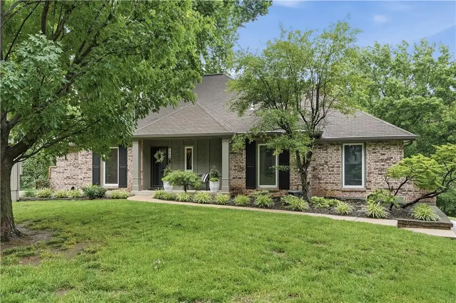 1704 NW Weatherstone Drive, Blue Springs, MO 64015 - #3