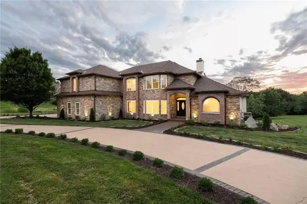 15614 Quail Ridge Drive, Smithville, MO 64089