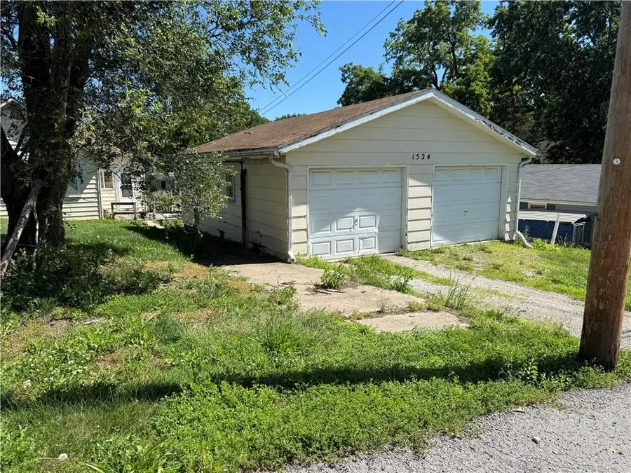 1524 Kansas Avenue, Atchison, KS 66002 - #2