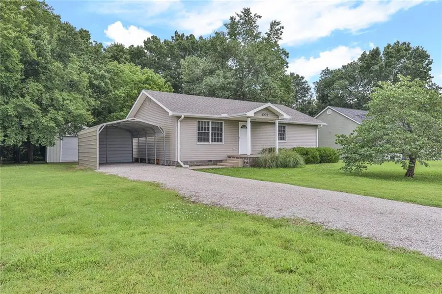 1003 S Ridgeway Street, Caney, KS 67333 - #2