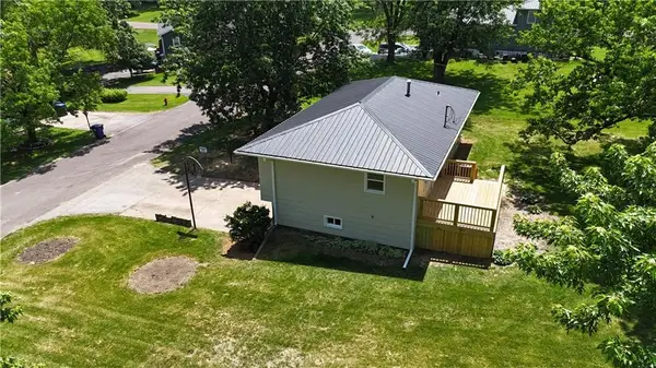150 E Circle Drive, Brookfield, MO 64628