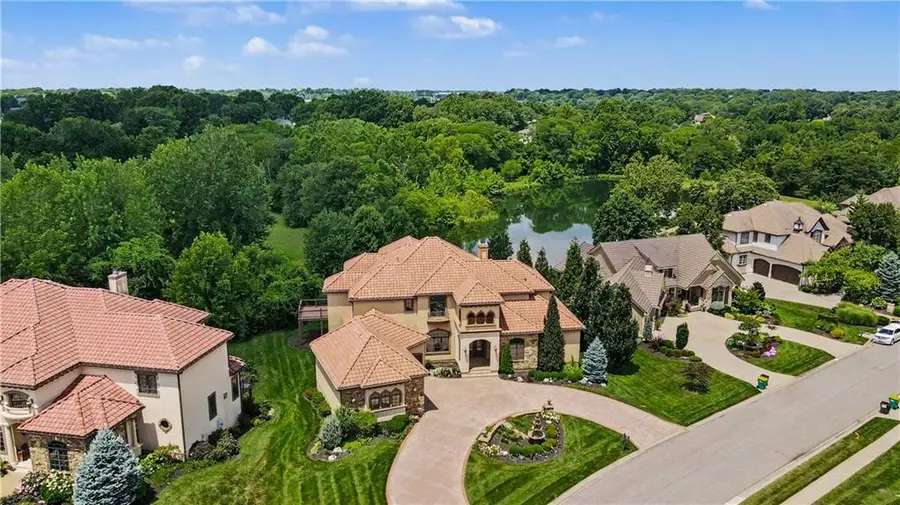 15348 Larsen Street, Overland Park, KS 66221 - #2