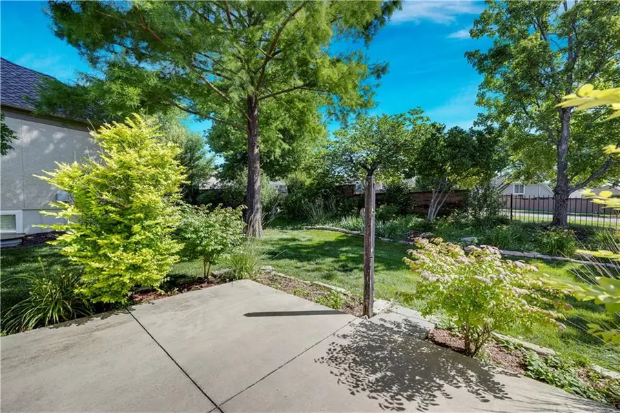 5232 W 121st Street, Overland Park, KS 66209 - #3