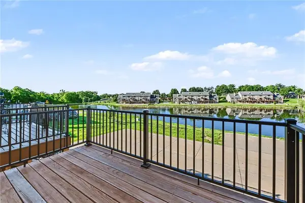 145 Stonebridge Lane #145, Smithville, MO 64089
