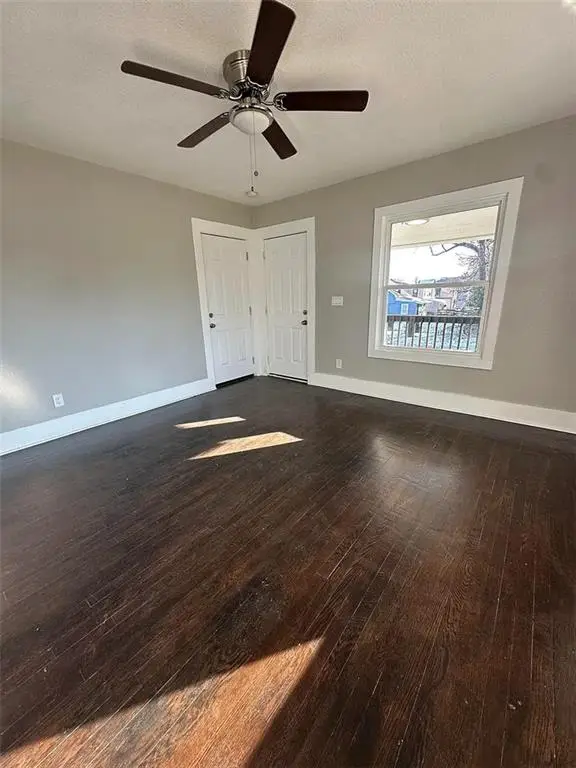 2210 E 34th Street, Kansas City, MO 64109 - #2