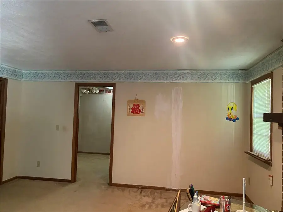 8108 N Serene Avenue, Kansas City, MO 64152 - #3