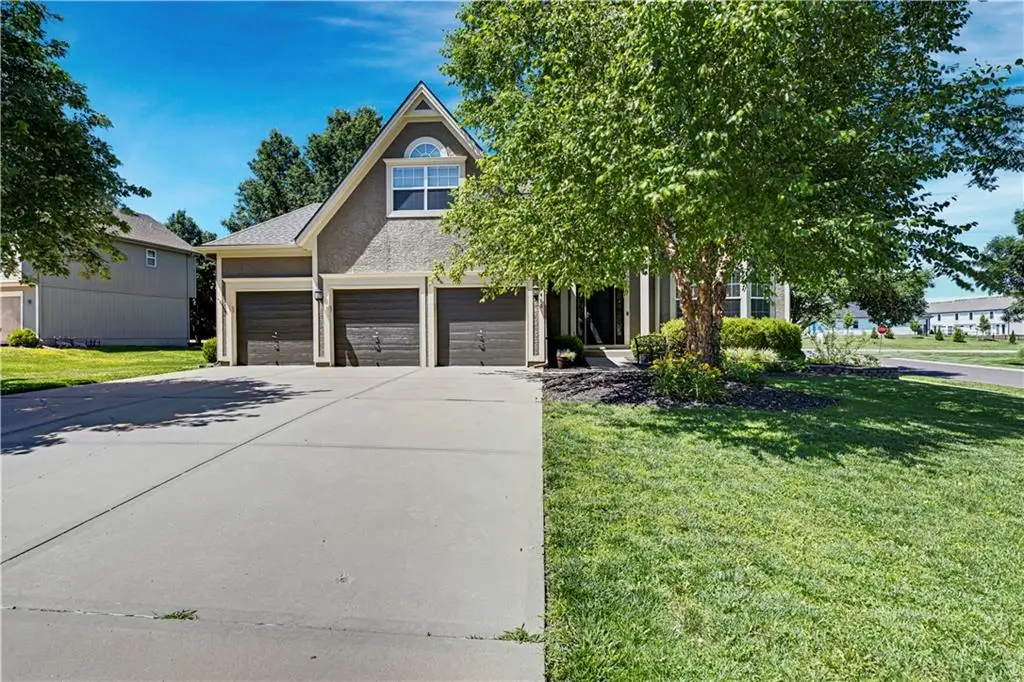 19480 W 207th Terrace, Spring Hill, KS 66083 - #1