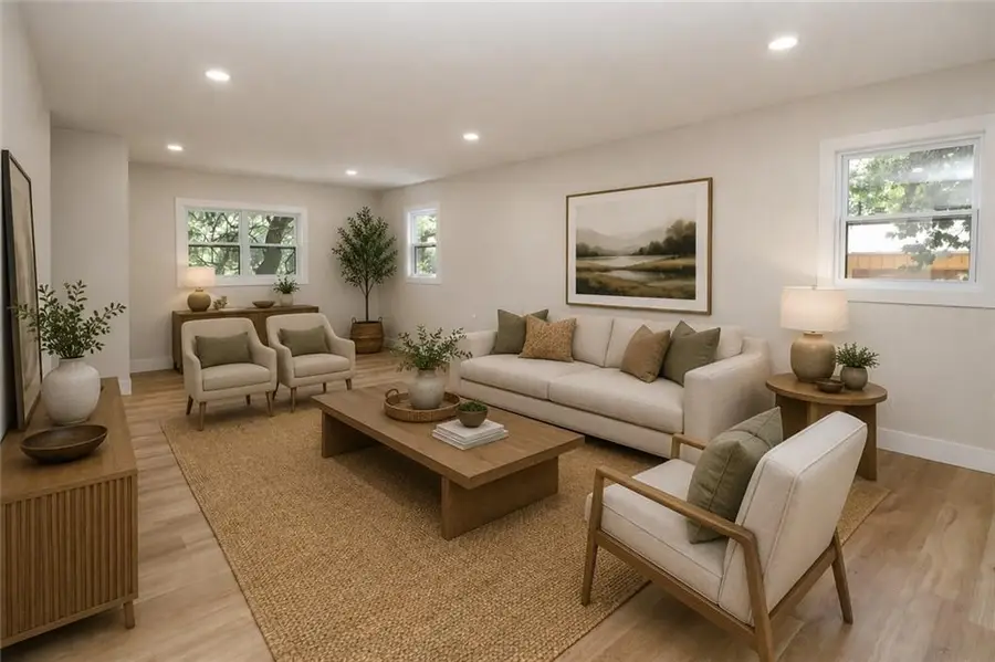 2729 Stratford Road, Lawrence, KS 66049 - #2