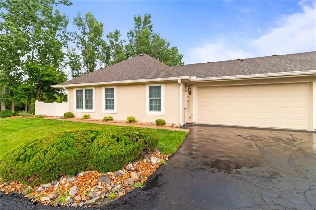 6014 Kensington Court #15C, Lees Summit, MO 64064 - #1