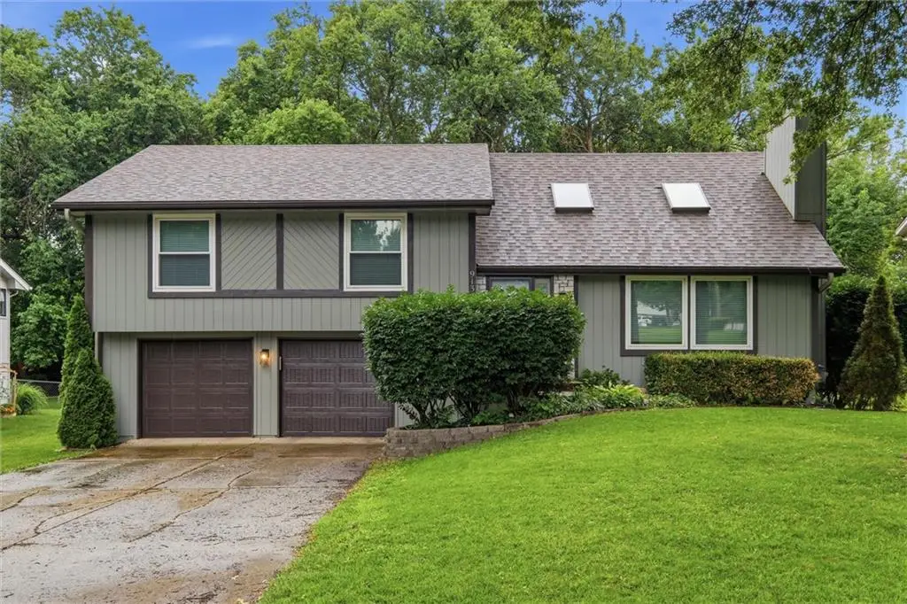 9131 Acuff Lane, Lenexa, KS 66215 - #1
