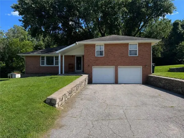 7839 Armstrong Avenue, Kansas City, KS 66112