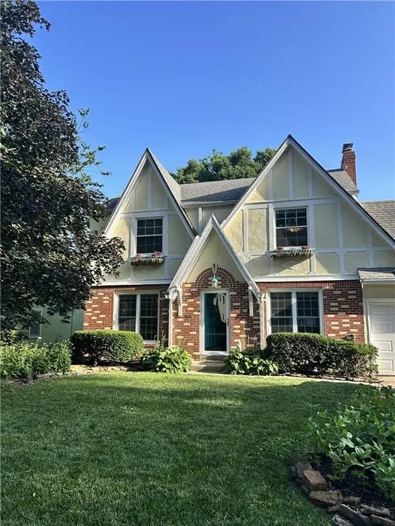 439 E 80th Street, Kansas City, MO 64131