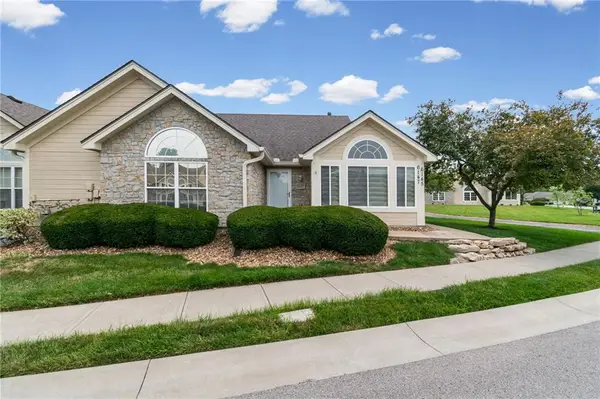 6147 NE Kensington Drive #26B, Lee's Summit, MO 64064
