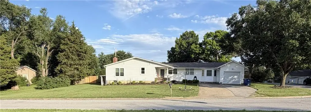 33655 Hillcrest Street, De Soto, KS 66018 - #1