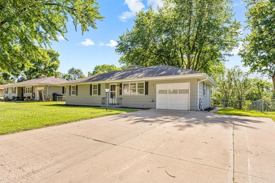 5522 Ripley Street, Saint Joseph, MO 64506 - #3